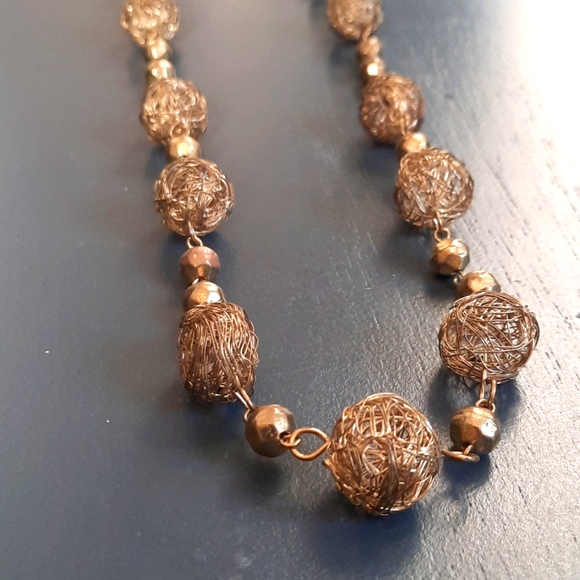 VINTAGE 'GOLD TUMBLEWEED' NECKLACE - Picture 2 of 6